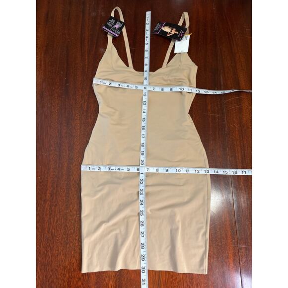 Maidenform Shapewear Slip Sz Small Firm Control Wear Your Own Bra Built in Panty - Picture 7 of 8